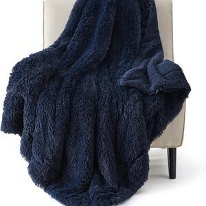 Navy Luxurious Navy Blue Faux Fur Throw Blanket 50x60